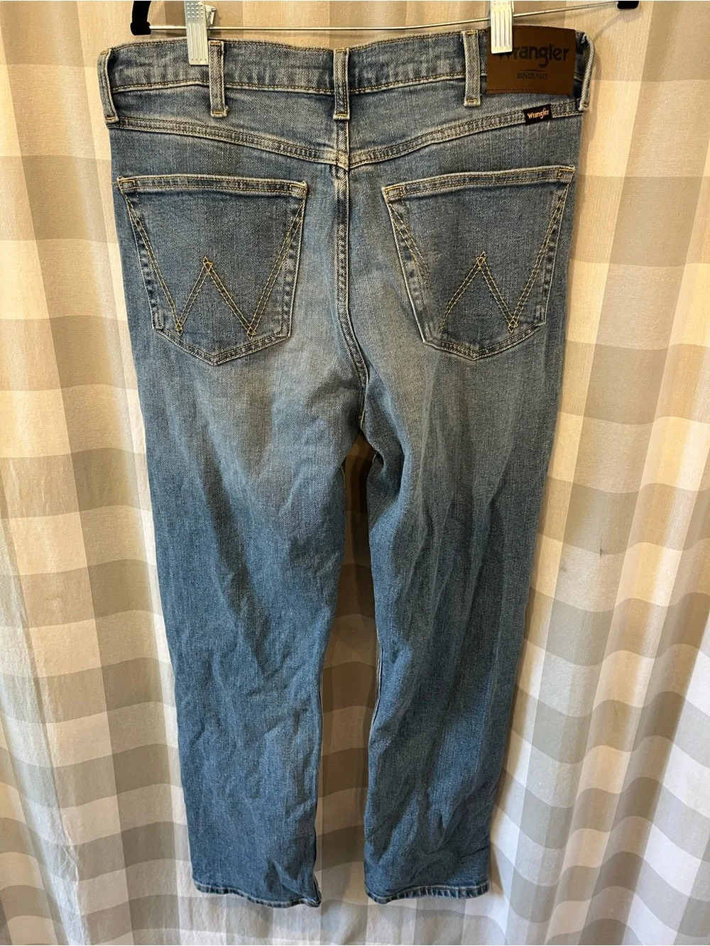Wrangler Men’s Relaxed Fit Light Blue Jeans